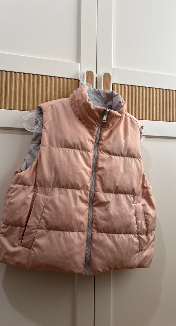 Çift taraflı gri pembe renkte iki taraflı kullanılabilen yelek - Görsel 3