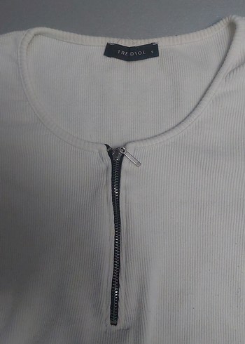 Fermuarlı Beyaz Uzun Kollu Tişört - Görsel 2