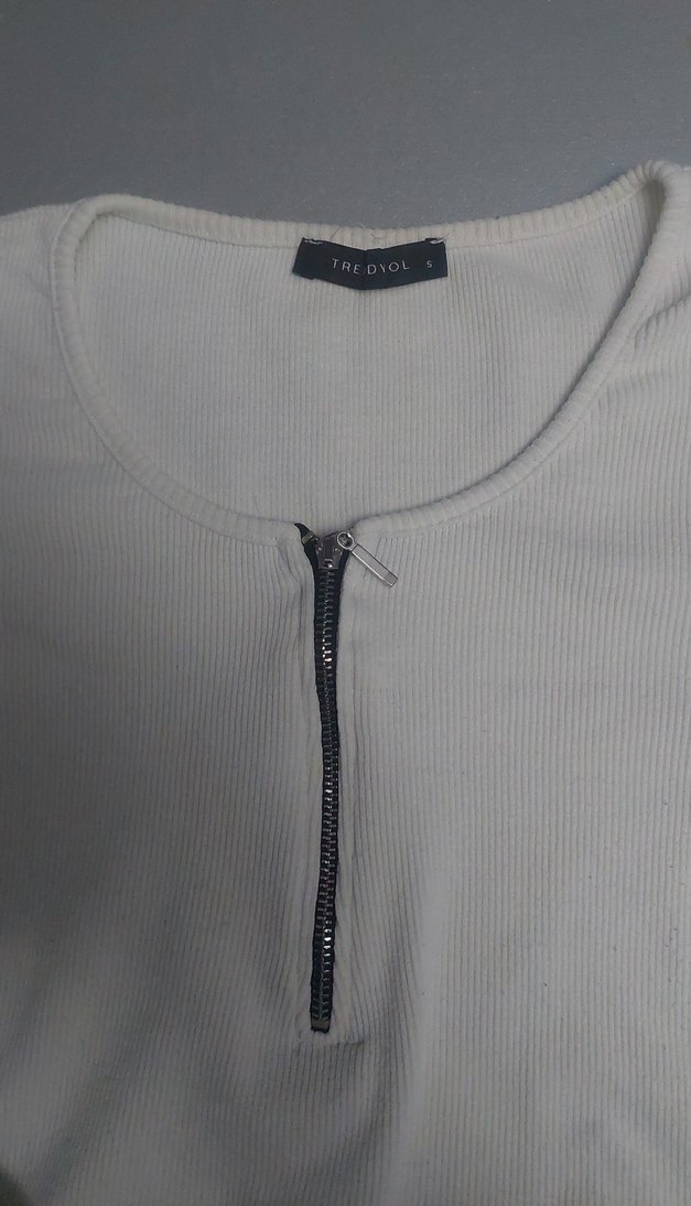 Fermuarlı Beyaz Uzun Kollu Tişört - Görsel 2