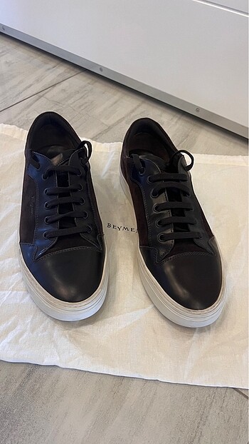 SALVATORE FERRAGOMA SNEAKER