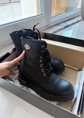 Siyah Deri Harley Kadın Bot - Görsel 4