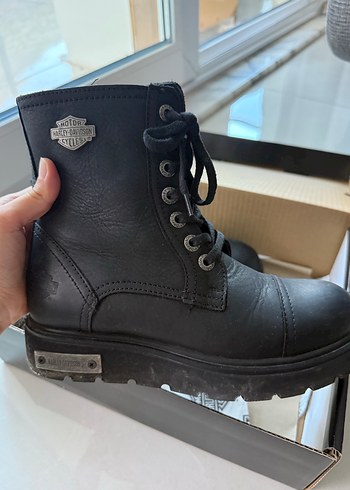 Siyah Deri Harley Kadın Bot - Görsel 2