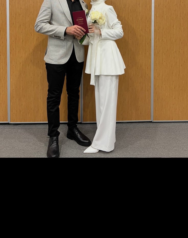 Kadın Beyaz Ceketli Takım - Görsel 2