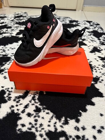 Nike kız spor ayakkabı