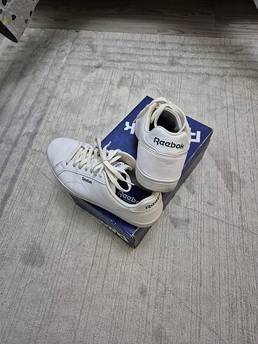 REEBOK BEYAZ SNEAKER