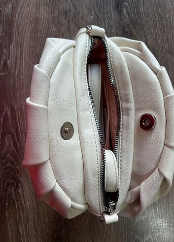 Diğer Borsa Pochette 