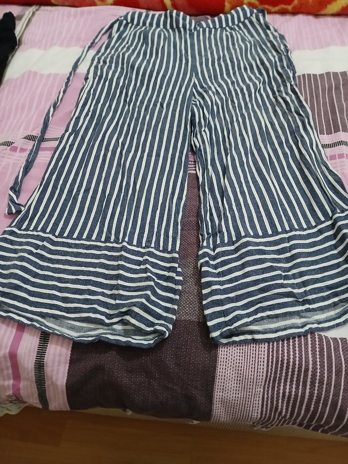 Düğmeli Mavi Çizgili Kız Pantolonu - Görsel 2