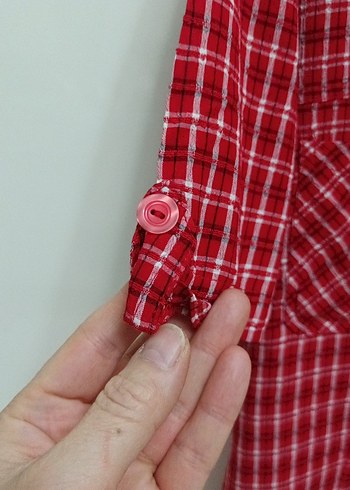 Kısa Kollu Düğmeli Kırmızı Kadın Gömlek - Görsel 4