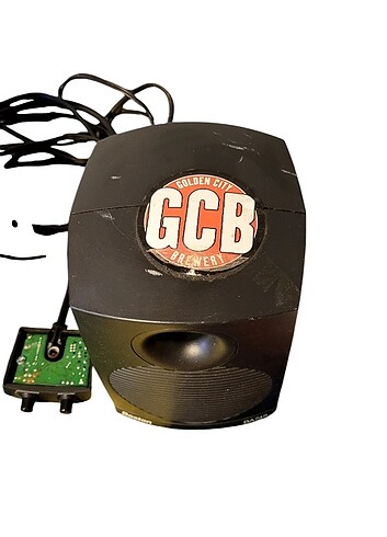  Beden 2 adet hoparlör ve bass kontrol 