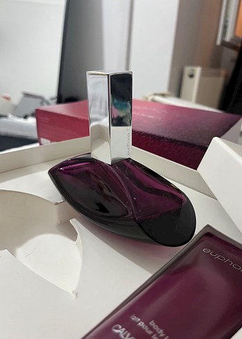  Beden Renk Calvin Klein Euphoria Parfüm ve vücut losyonu