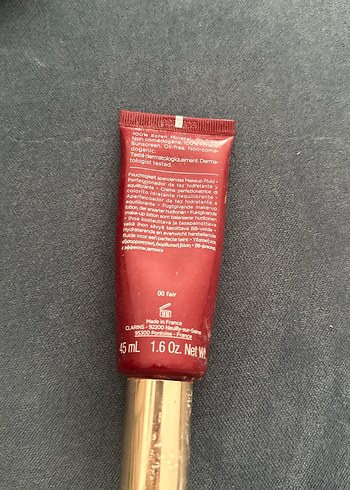 Clarins BB Cream Skin Detox SPF25 - Görsel 2