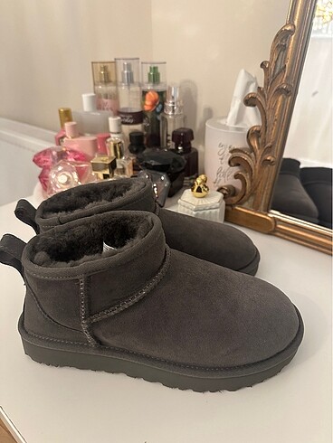 UGG Ultra Mini