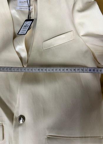 Beyaz Düğmeli Kadın CEKET - Görsel 3