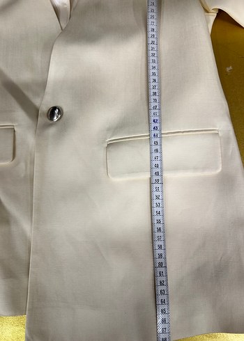 Beyaz Düğmeli Kadın CEKET - Görsel 4