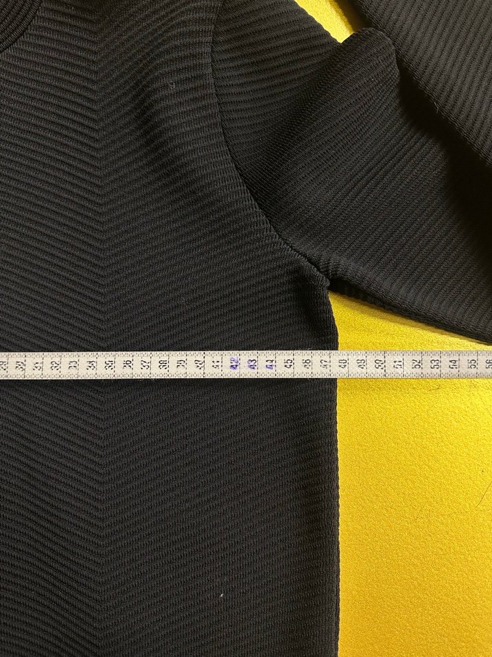 Düğmeli Siyah Kadın Hırka - Görsel 2