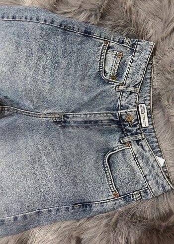 Gri Kadın Kot Pantolon Midi Boy Kürklü - Görsel 3