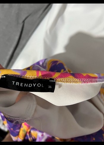 Trendyol & Milla Mor Sarı Bağlama Desenli Midi Elbise
