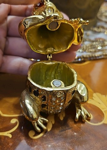 Altın Renkli Taçlı Kurbağa Biblo - Görsel 4