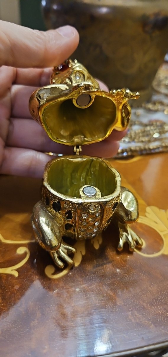 Altın Renkli Taçlı Kurbağa Biblo - Görsel 4