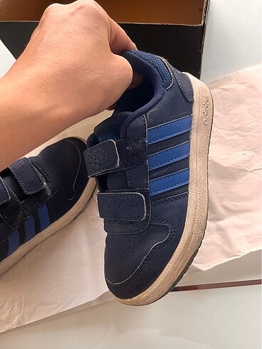 30 Beden mavi Renk Adidas Erkek çocuk ayakkabı
