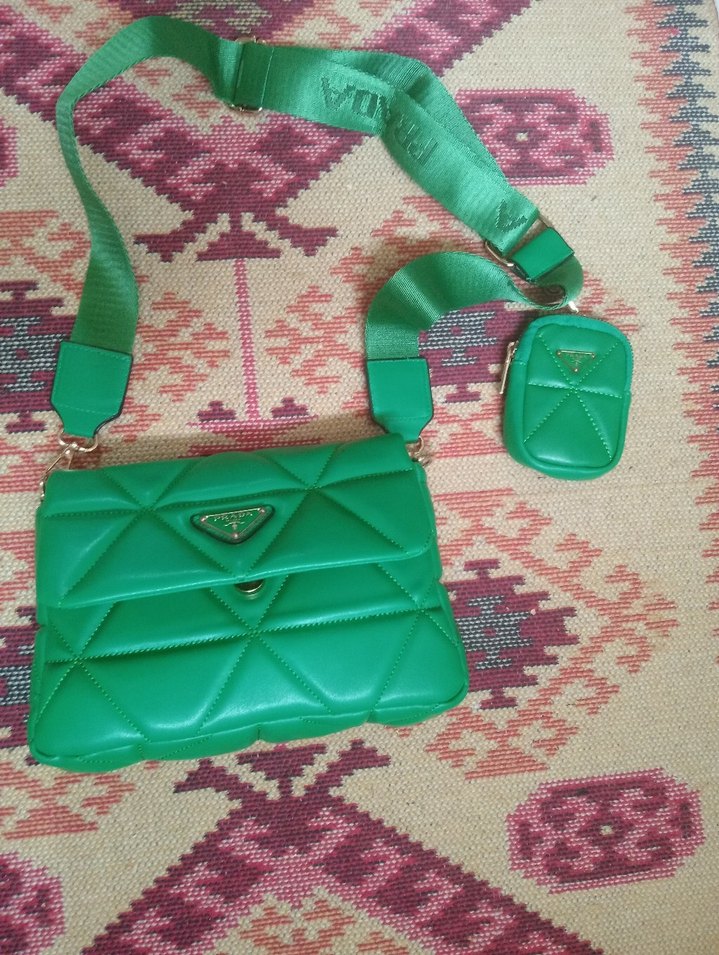 Parlak Yeşil Deri Kadın Omuz Çantası - Görsel 4