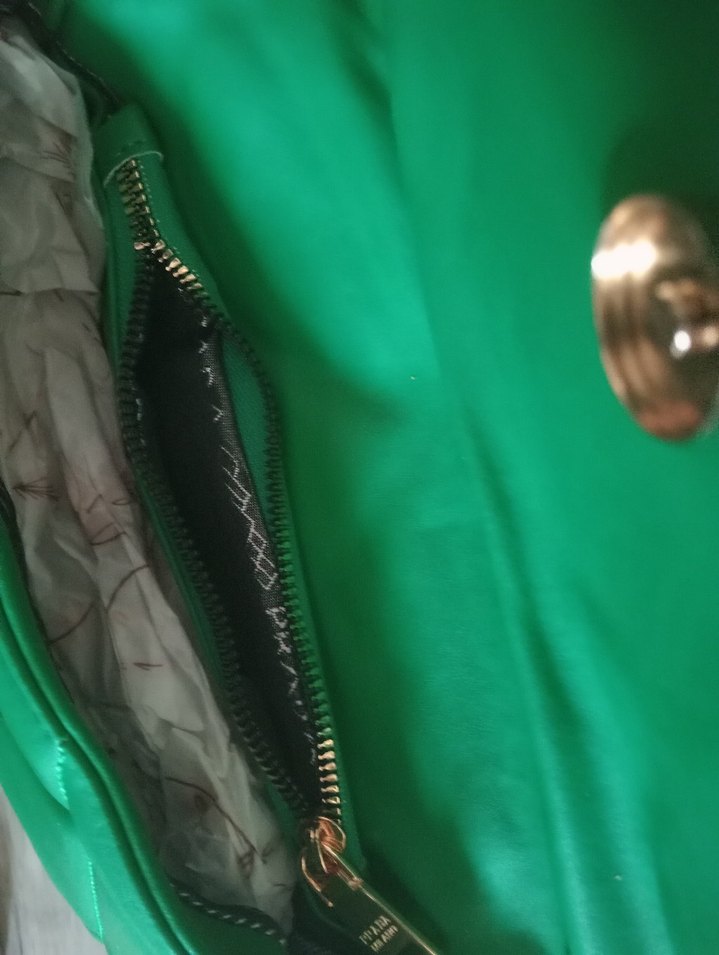 Parlak Yeşil Deri Kadın Omuz Çantası - Görsel 3