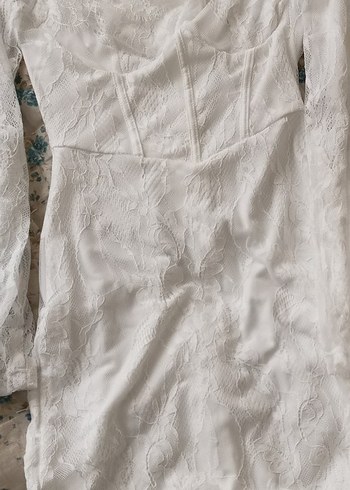 BEYAZ DANTELLİ ÖZEL GÜN ELBİSESİ - Görsel 4