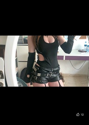 Kadın Siyah Deri Kemerli Mini Şort - Görsel 8