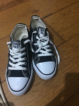 37 Beden Siyah Converse