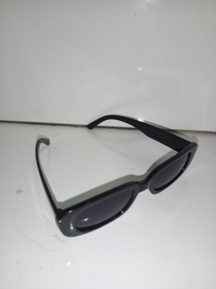 Siyah Minimalist Gotik Gözlük - Görsel 2