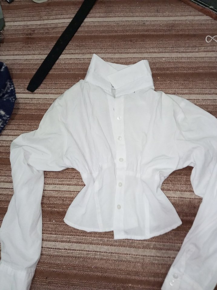 Düğmeli Beyaz Keten Kadın Gömlek belden büzgülü - Görsel 3