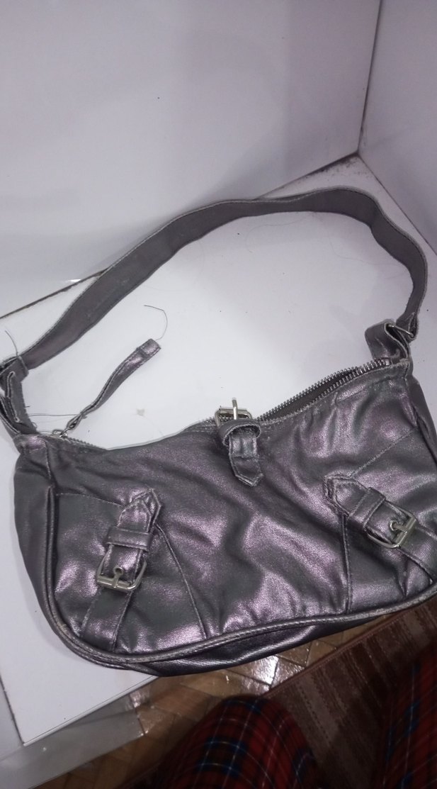 Gri Deri Tokalı Kadın Çanta - Görsel 4
