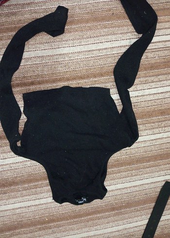 Siyah ve mavi crop - Görsel 3