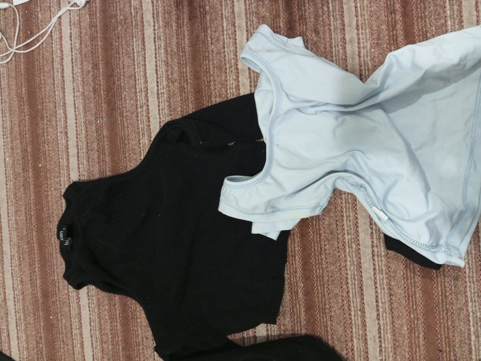 Siyah ve mavi crop - Görsel 2