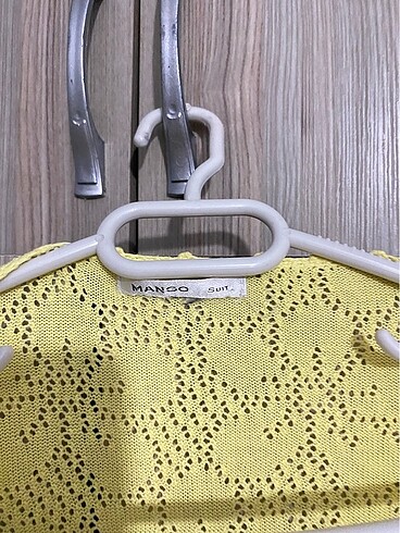 Mango Mango sarı hırka