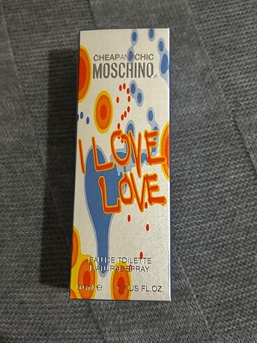Orijinal Moschino i LOVE LOVE parfüm