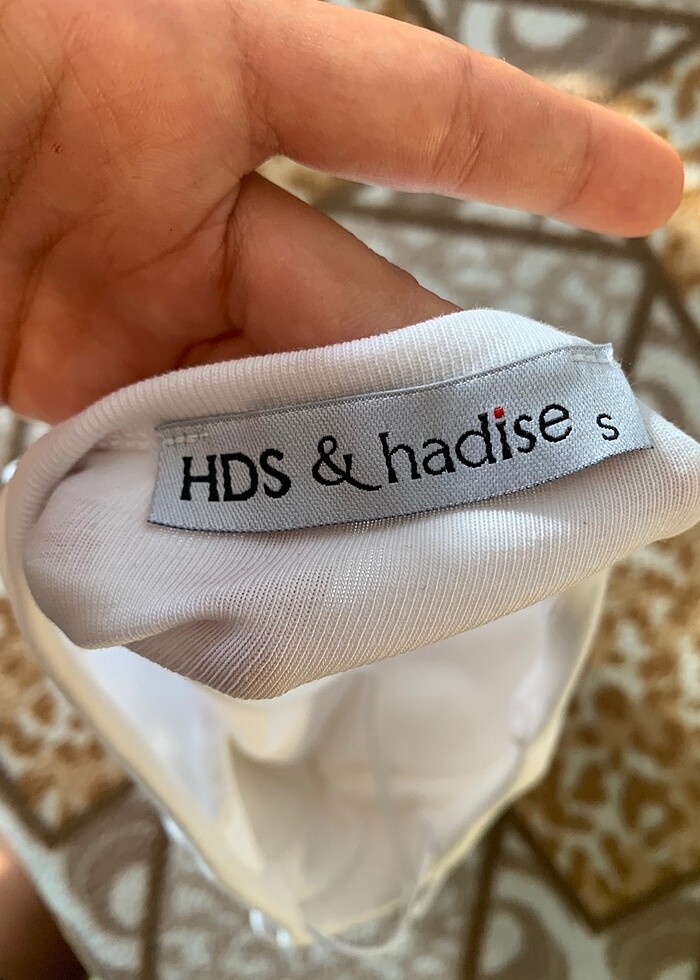 Beyaz crop - Görsel 3