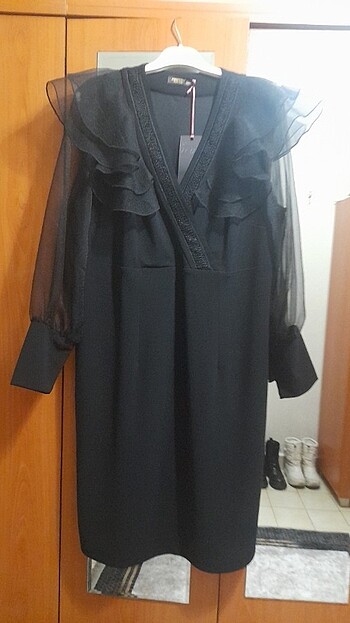 Tül kol abiye elbise