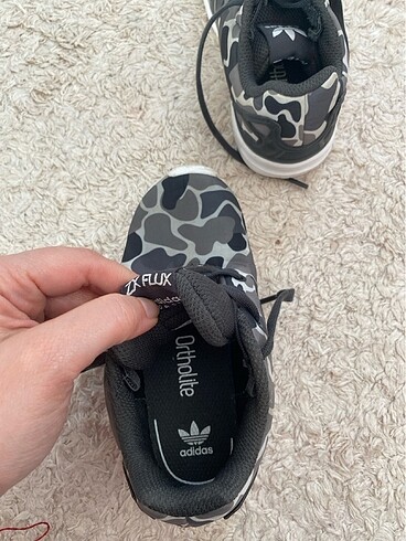 27 Beden gri Renk Adidas çocuk spor ayakkabısı