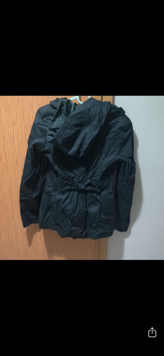 Düğmeli Siyah Kaban - Görsel 4