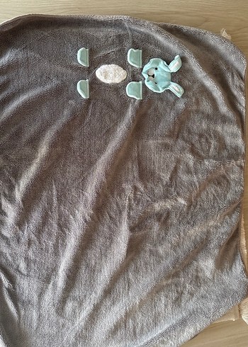 Gri Nakışlı Çocuk Battaniyesi - Görsel 3