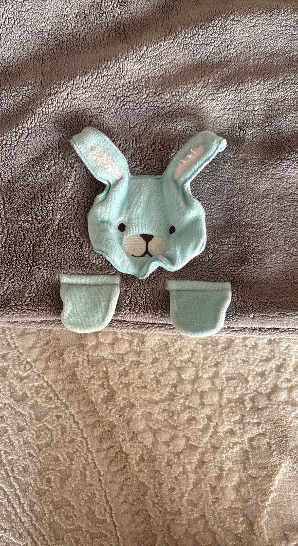 Gri Nakışlı Çocuk Battaniyesi - Görsel 2