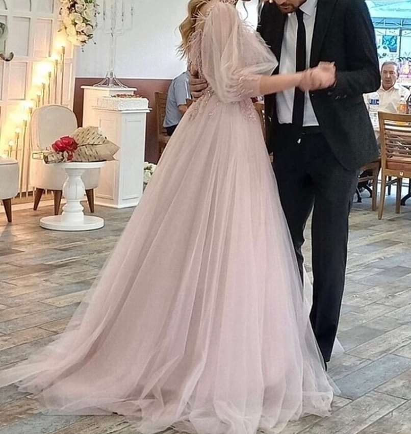 Pembe Nakışlı Uzun Kollu Nişan Elbisesi - Görsel 3