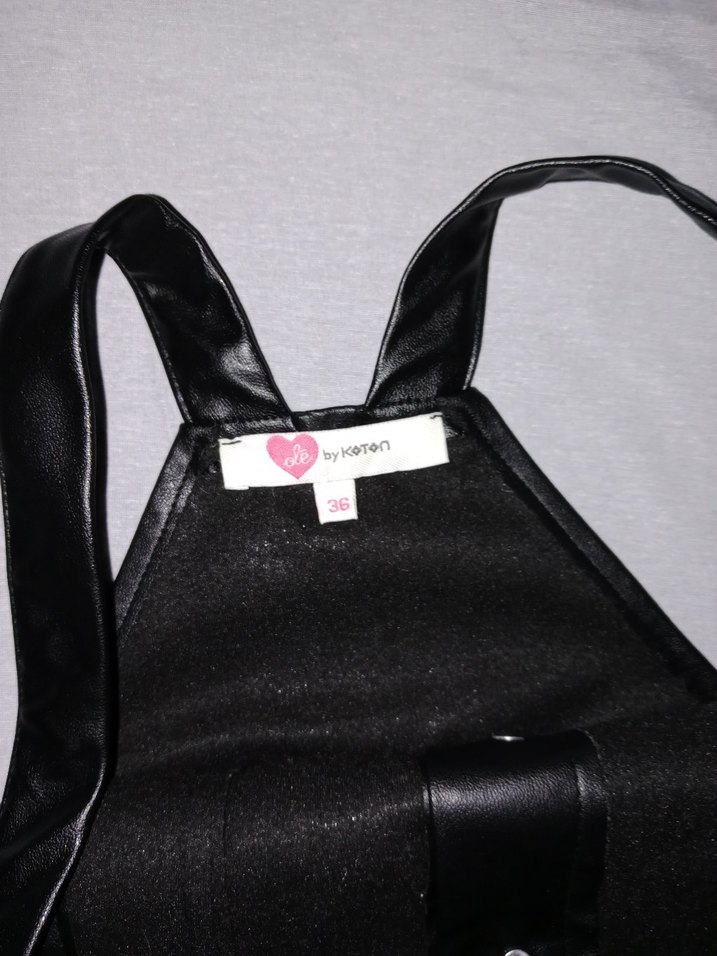 Düğmeli Siyah Deri Kısa Kadın Tulum - Görsel 3