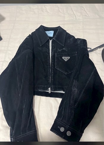 Prada Siyah Kadife Kisa Ceket