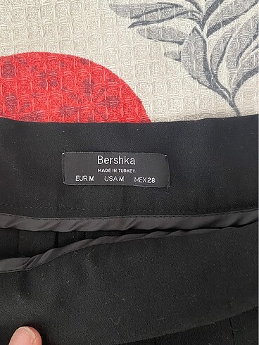 m Beden Bershka mini etek