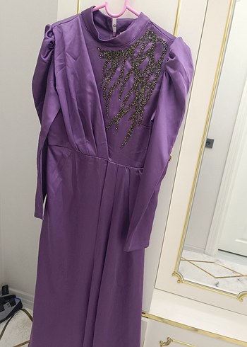 Mor Uzun Kollu Nakışlı Abiye Elbise - Görsel 3