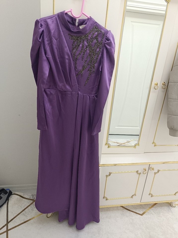 Mor Uzun Kollu Nakışlı Abiye Elbise - Görsel 4