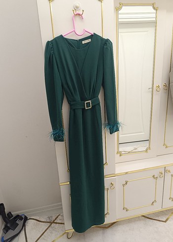Kuşaklı Uzun Yeşil Kadın Elbise - Görsel 3