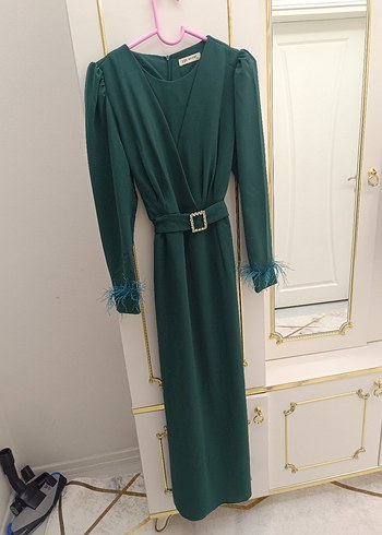 Kuşaklı Uzun Yeşil Kadın Elbise - Görsel 2